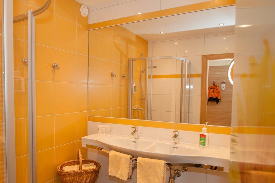 Bagno della camera estiva dell'Hotel Prägant